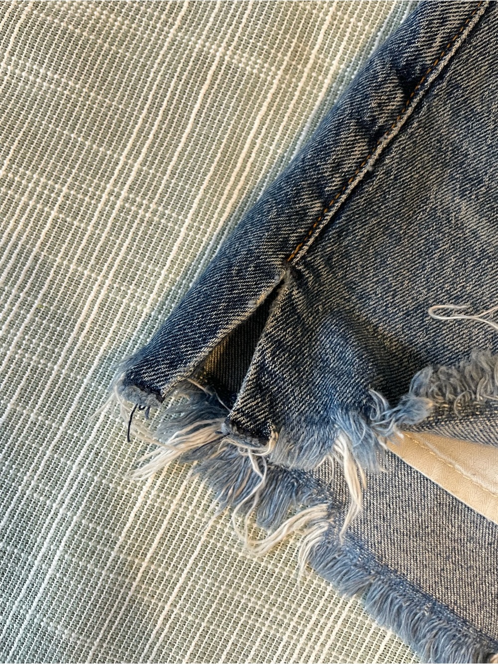 Abercrombie & Fitch Mid Rise Jean Shorts, Size 8 - Picture 6 of 7
